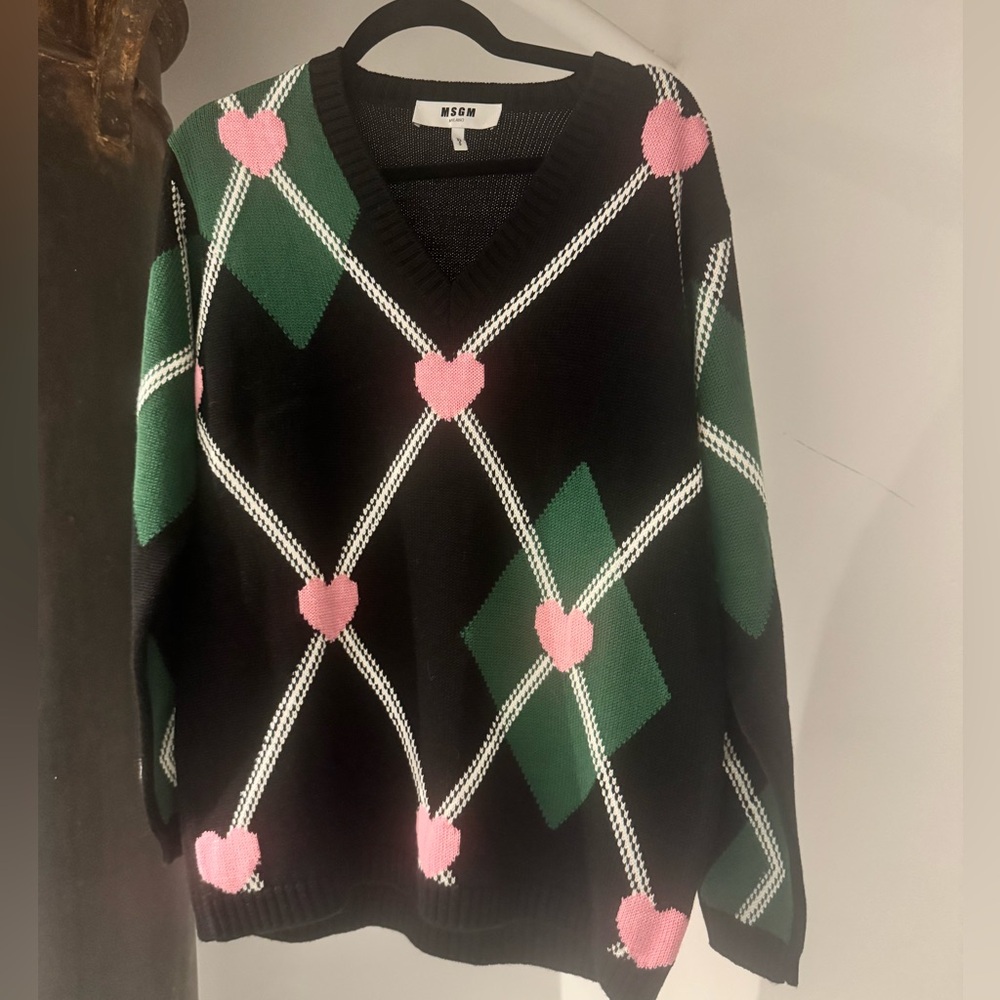 MSGM Milano high-quality  V-neck. Black, green white , pink hearts